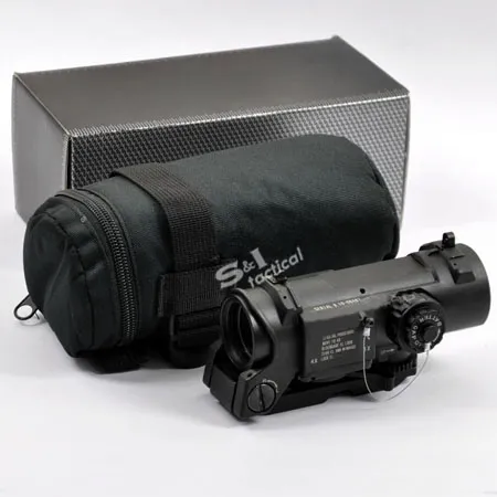 Spector DR 1X 4X Illuminated Mil-Dot Scope Black