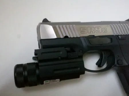 NcStar Compact Pistol QD Flashlight / Green Laser Combo