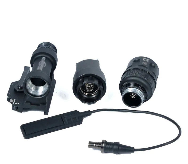 SF M952V LED WeaponLight For Rifles And SMGs White And IR Output