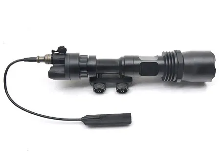 SureFire M961 Tactical Light LED Version Super Bright (EX109-BK)